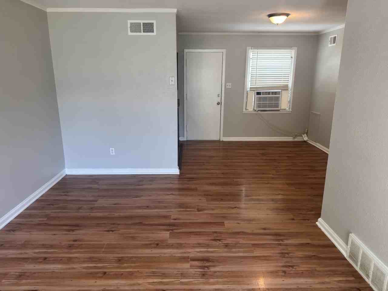 4742 Violet Ave - Photo 6 of 14