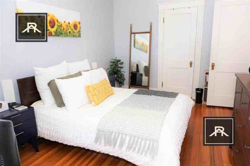 145 Winthrop Rd - Photo 3 of 10