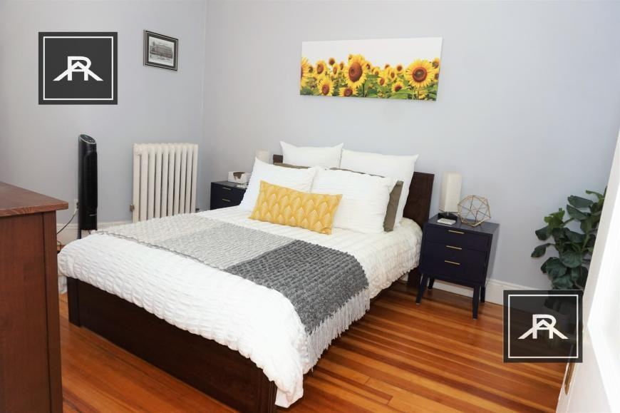 145 Winthrop Rd - Photo 6 of 10