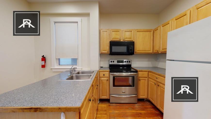 17 Linden St - Photo 2 of 10