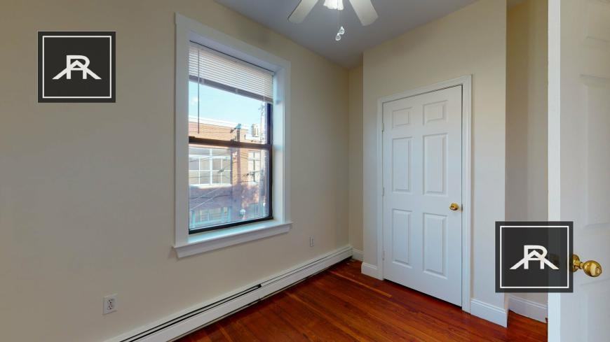 17 Linden St - Photo 6 of 10