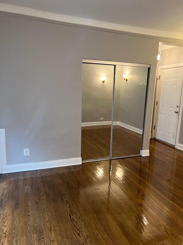 7920 S Wabash Ave - Photo 2 of 4