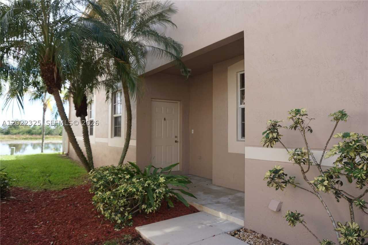 1868 Salerno Cir #1868 - Photo 4 of 40