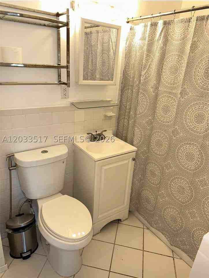 3801 Indian Creek Dr #301 - Photo 5 of 11