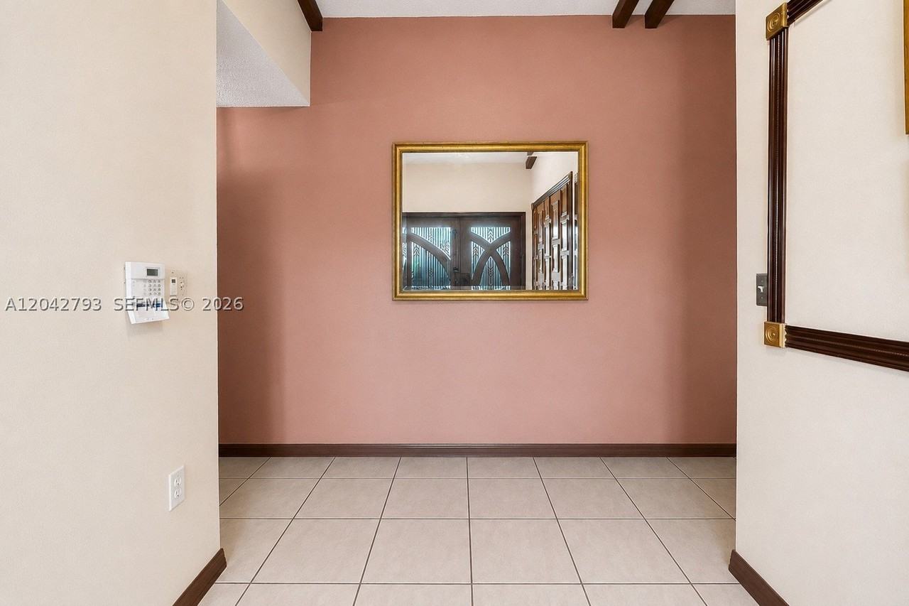 7365 N Augusta Dr - Photo 4 of 38