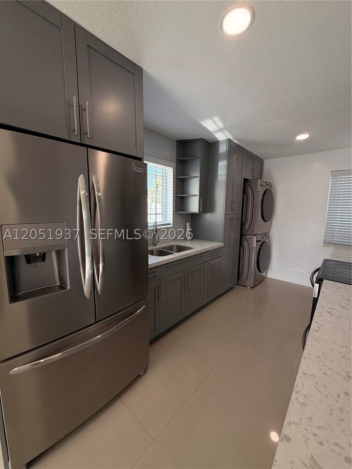 19763 Sw 124th Ave - Photo 4 of 18