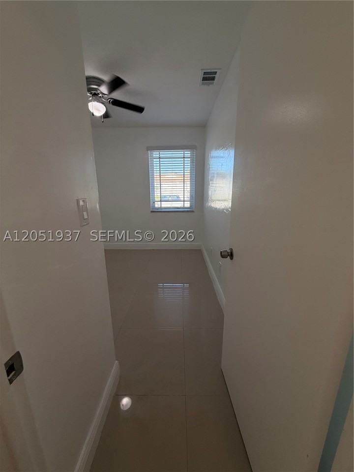 19763 Sw 124th Ave - Photo 6 of 18
