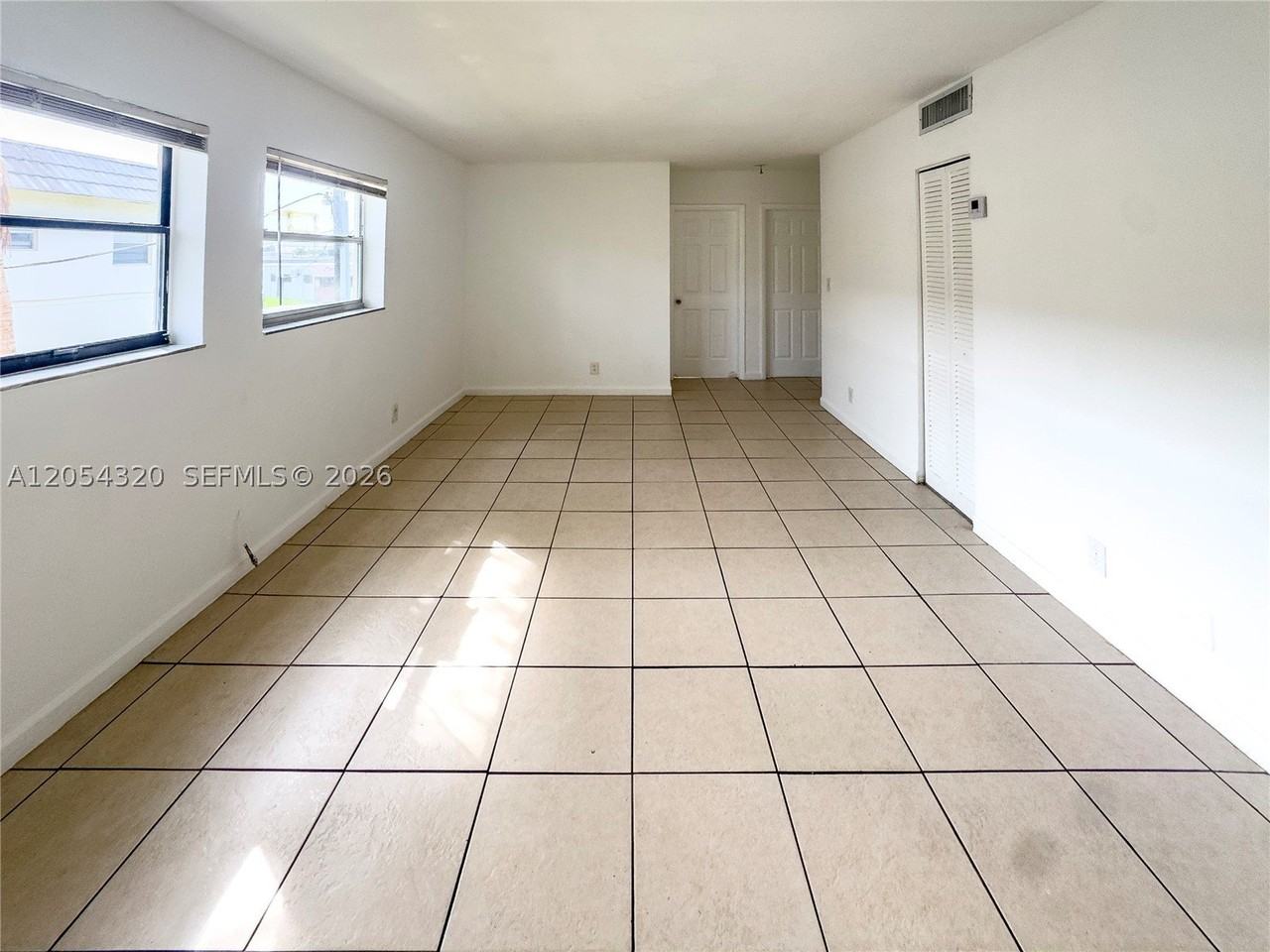 4061 N Dixie Hwy #31 - Photo 4 of 8