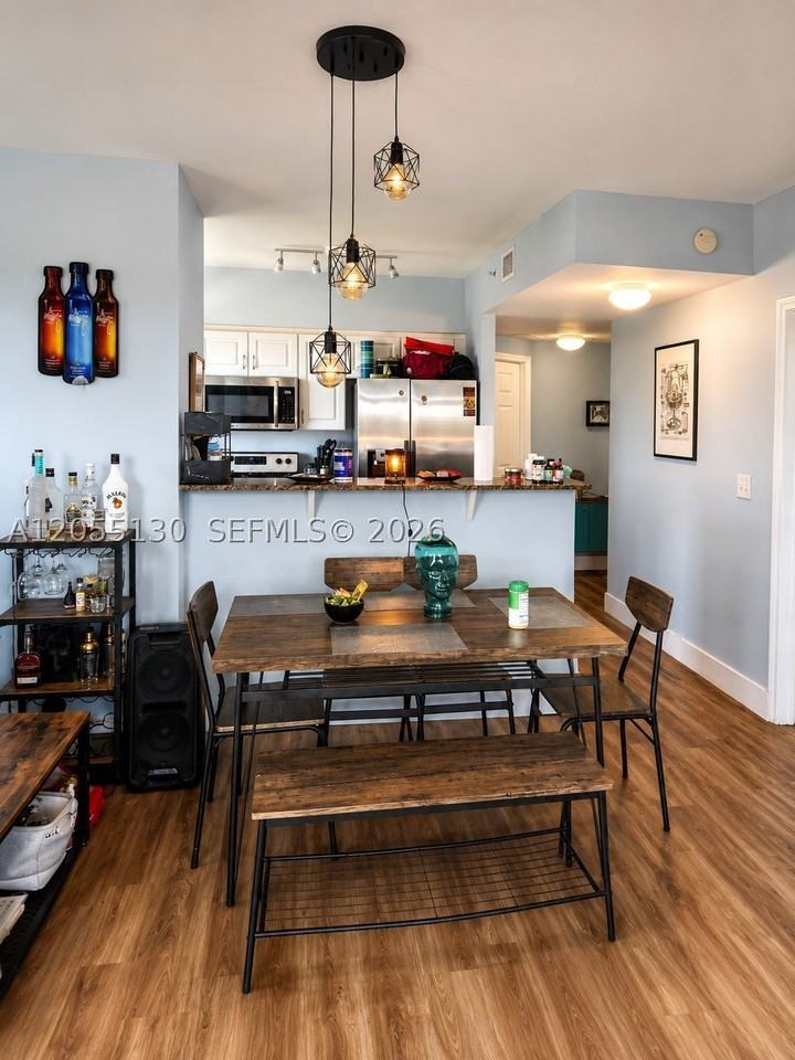 215 Sw 42nd Ave #710 - Photo 5 of 14