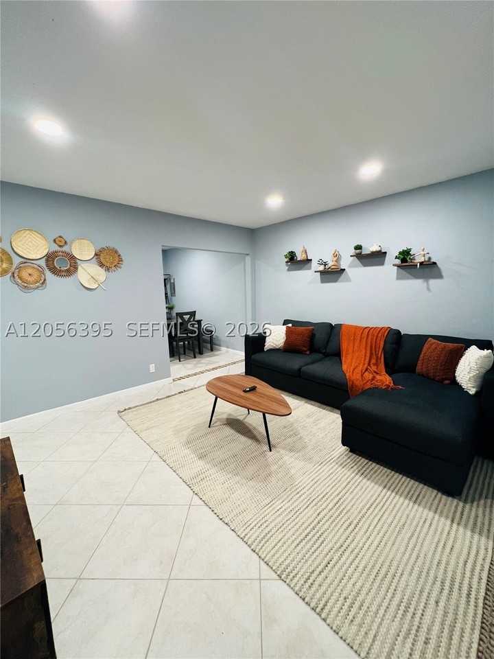 280 Nw 55th St #282 - Photo 3 of 19