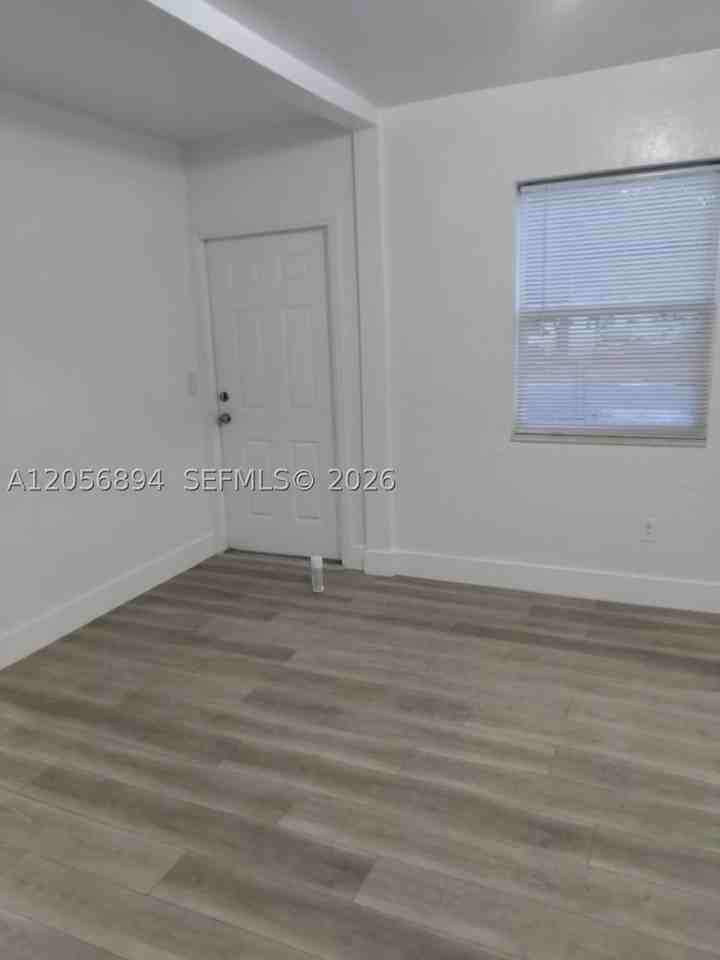2025 Nw 91st St #2025 - Photo 5 of 10
