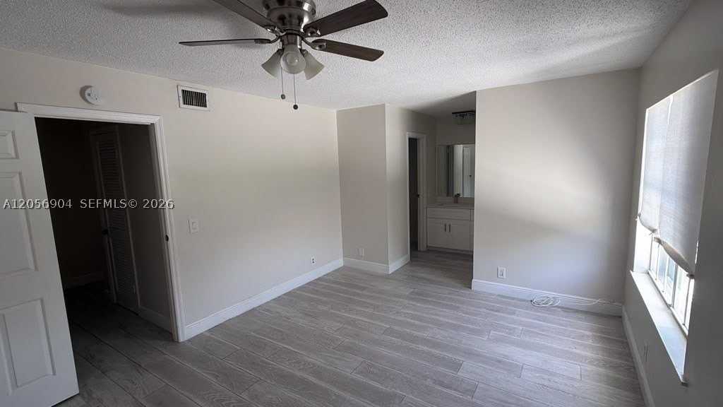 11858 Brier Patch Ct E - Photo 7 of 11