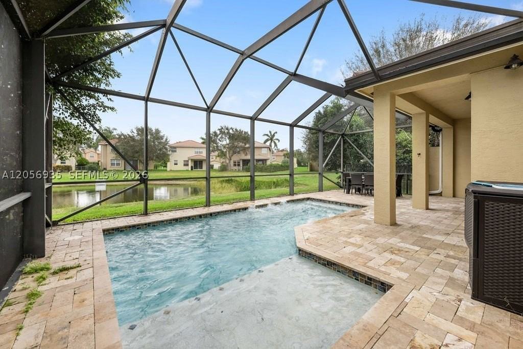 7841 Jewelwood Dr #7841 - Photo 4 of 25