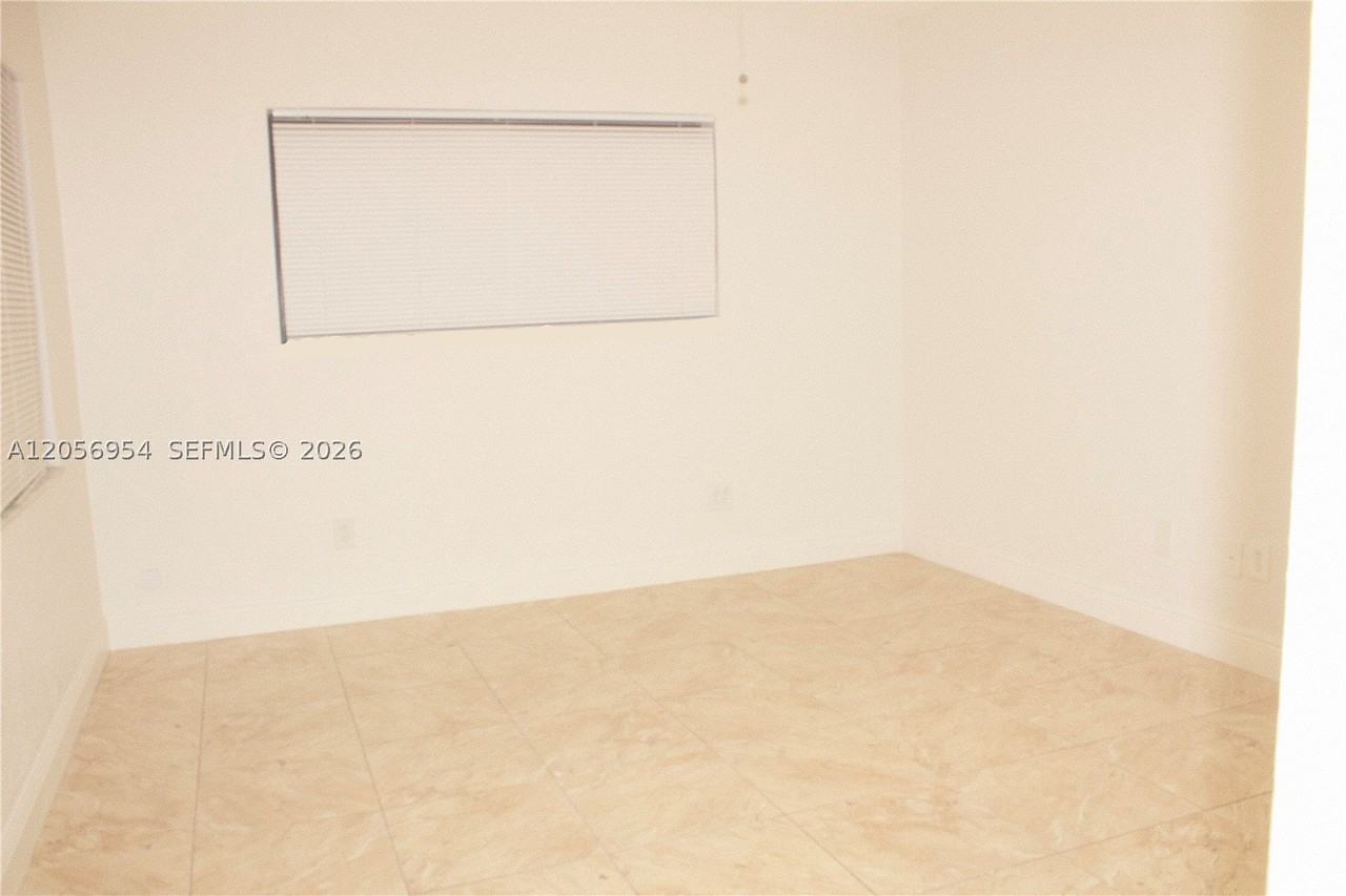 8736 Sw 145th St #8736 - Photo 2 of 7