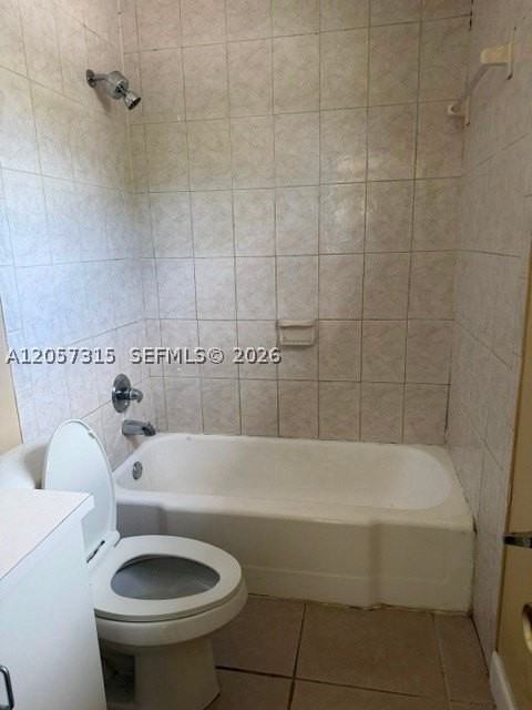 1112 Nw 5th Ave #3 - Photo 2 of 6