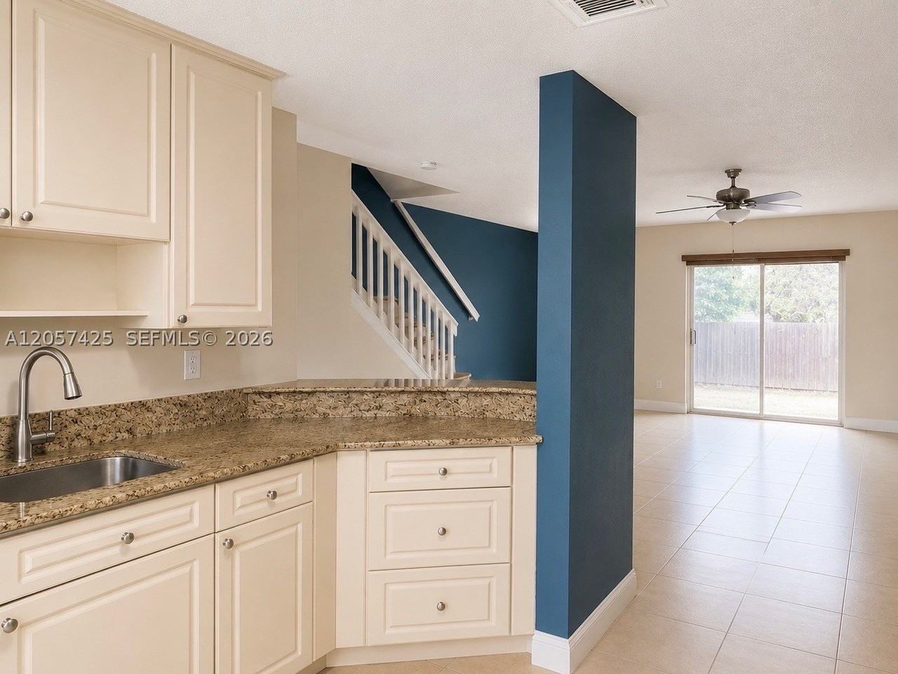 6216 Sw 129th Ave - Photo 6 of 14