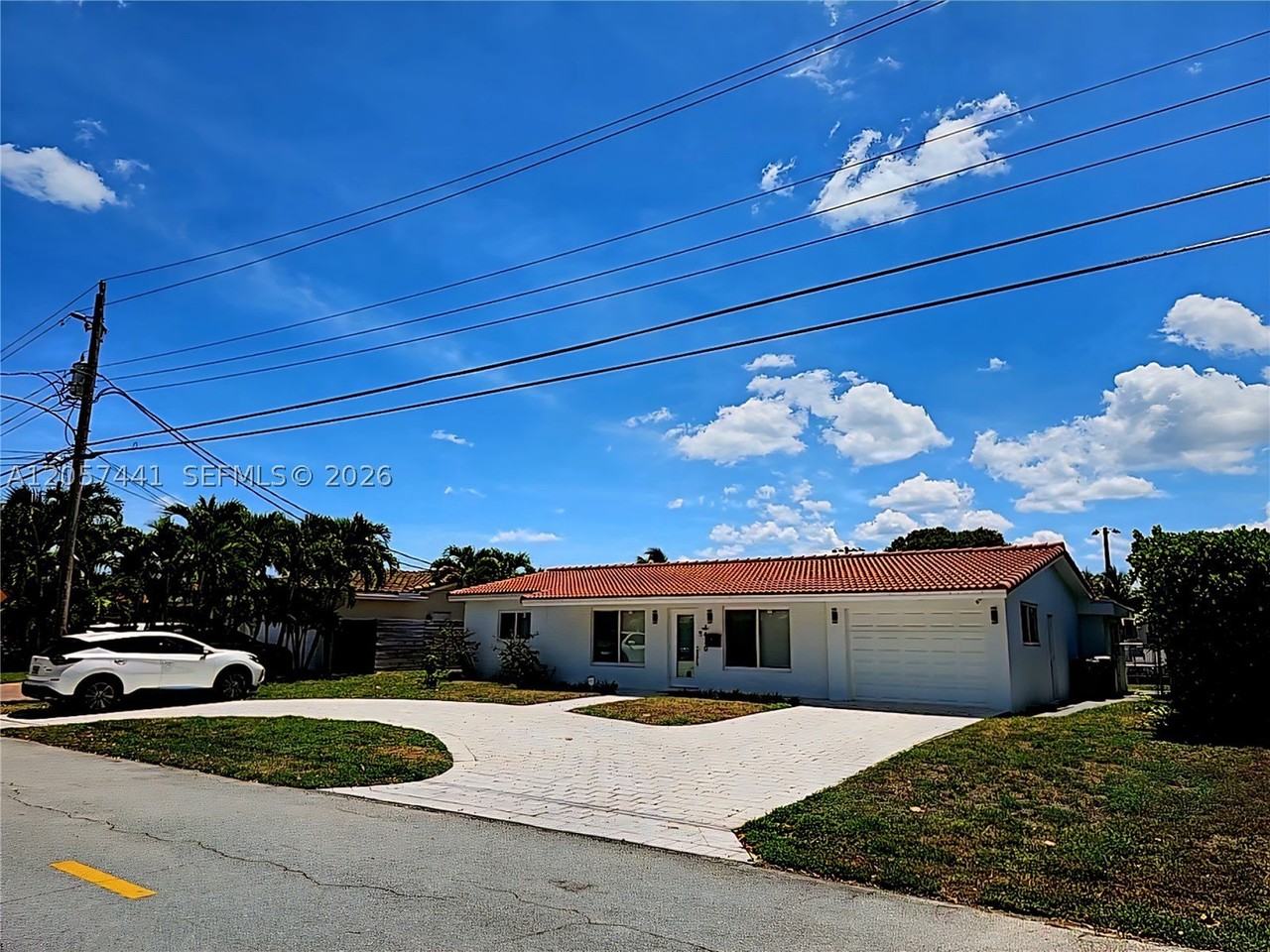 1430 Ne 53rd Ct - Photo 2 of 33