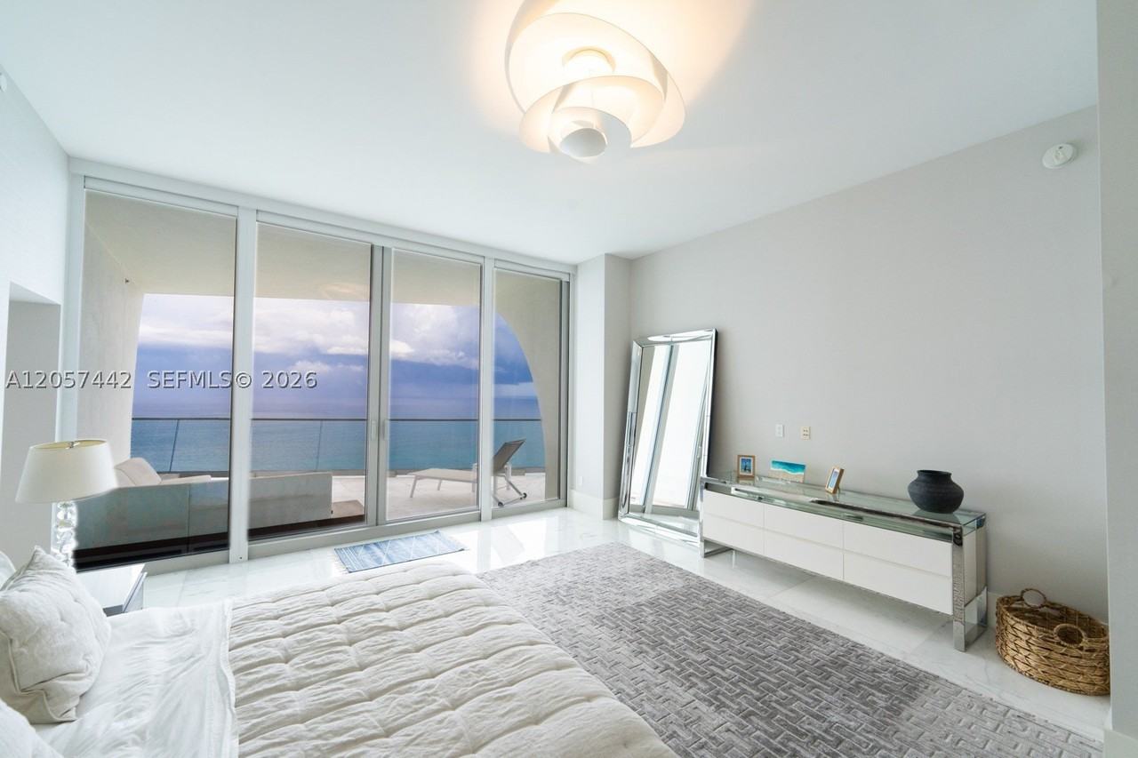 16901 Collins Ave #4201 - Photo 7 of 50