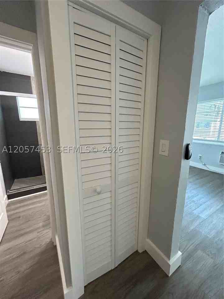 1024 Pennsylvania Ave #2 - Photo 7 of 12