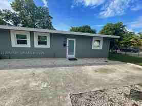 7800 N Miami Ave - Photo 1 of 1