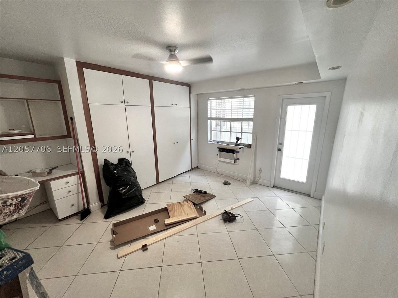 640 Pennsylvania Ave #10 - Photo 5 of 28