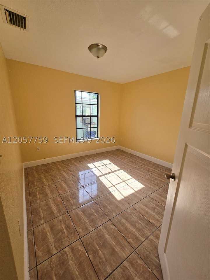 311 Nw 97th St #311 - Photo 7 of 10