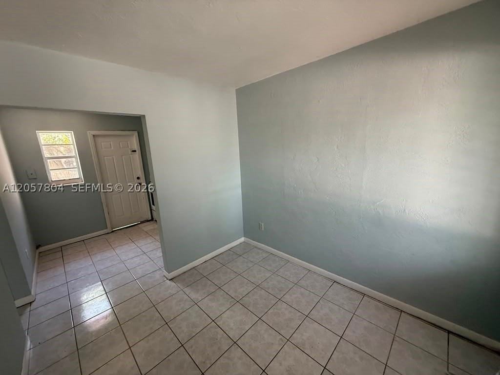 3129 Sw 9th St #2 - Photo 6 of 8