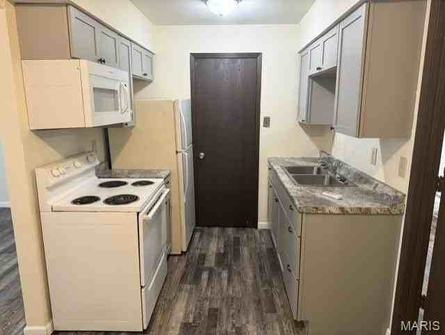 4500 W Washington St #A12 - Photo 4 of 10