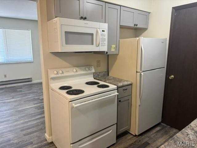4500 W Washington St #A12 - Photo 5 of 10