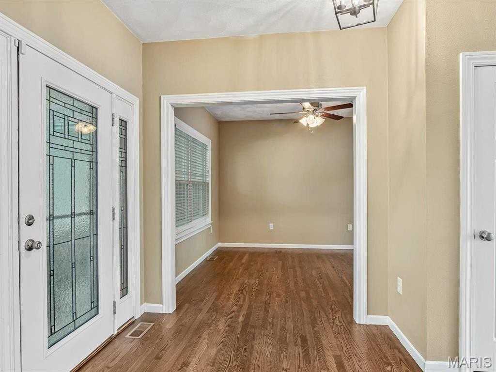 1200 Gregerson Ct - Photo 4 of 25