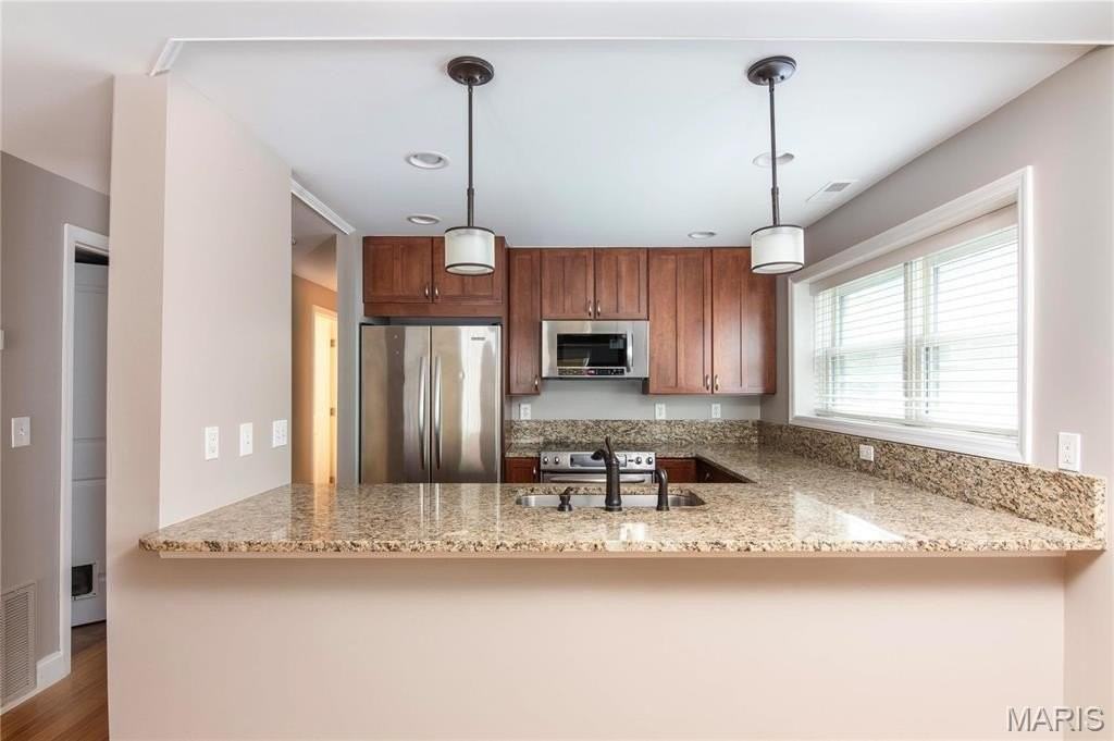 610 Forest Ct #2 - Photo 4 of 17