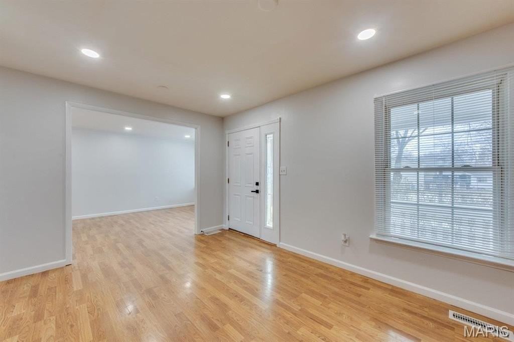 359 Palermo Dr - Photo 4 of 36