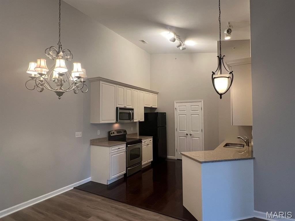 6431 Brookfield Court Dr #203 - Photo 4 of 12