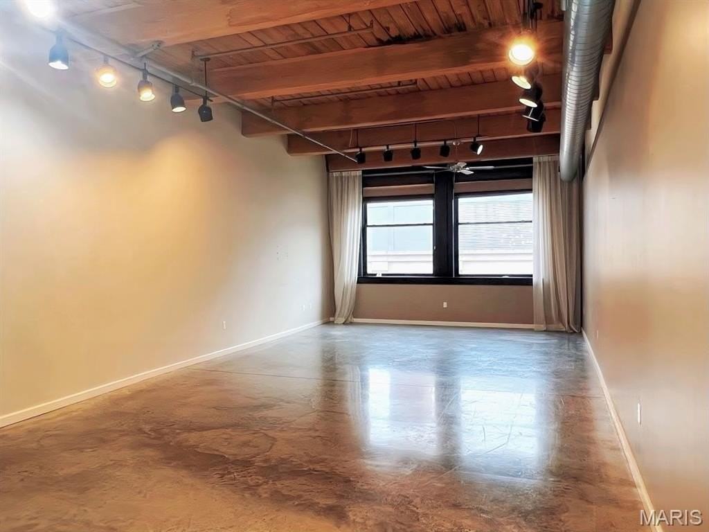 901 Washington Ave #301 - Photo 2 of 14