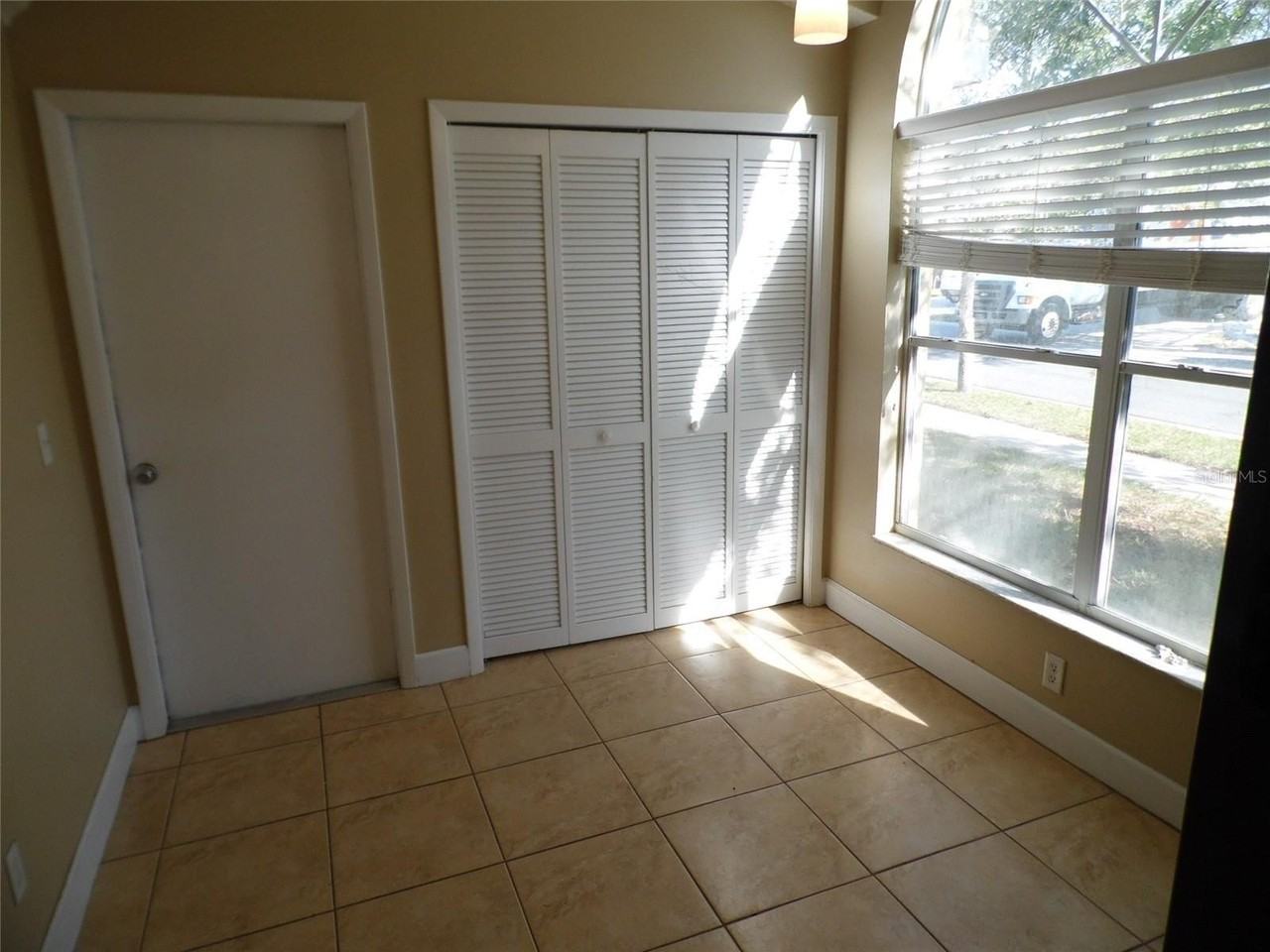 11020 Felton Ct - Photo 7 of 14
