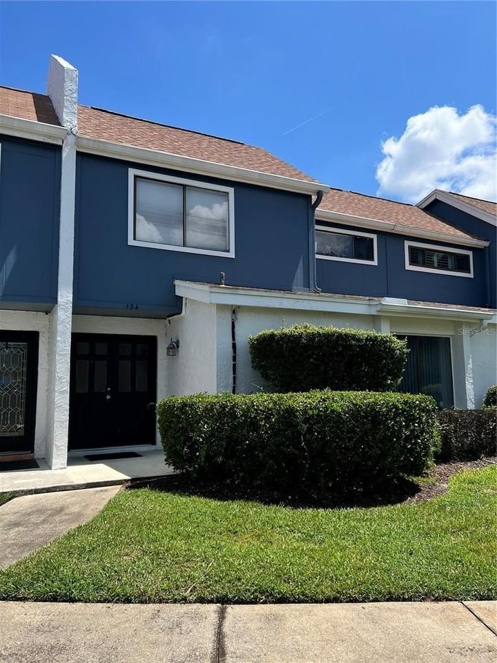 134 Lago Vista Blvd - Photo 2 of 39