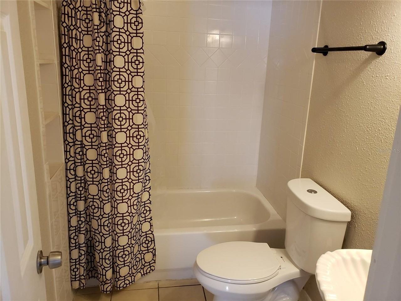 134 Lago Vista Blvd - Photo 4 of 39
