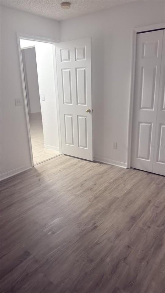 1144 Clear Creek Cir - Photo 4 of 12