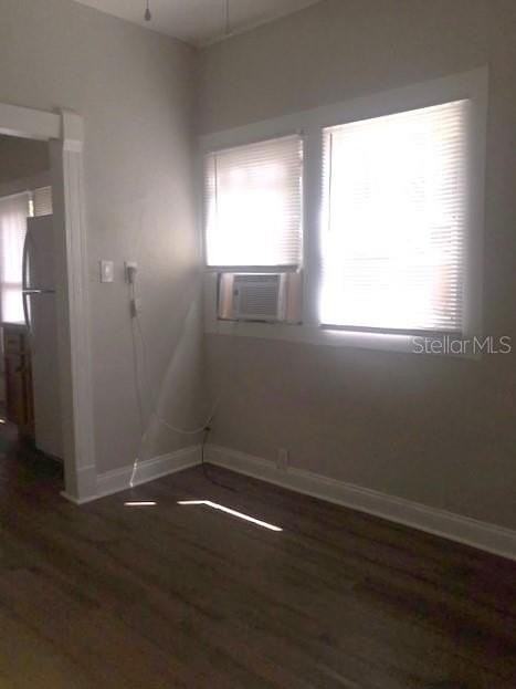910 S Park Ave #A - Photo 6 of 10