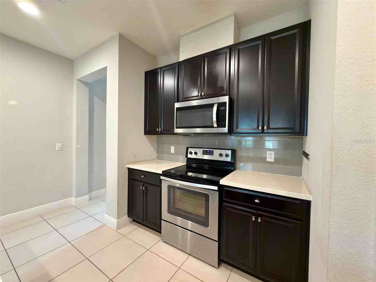 15381 Honeybell Dr - Photo 4 of 30