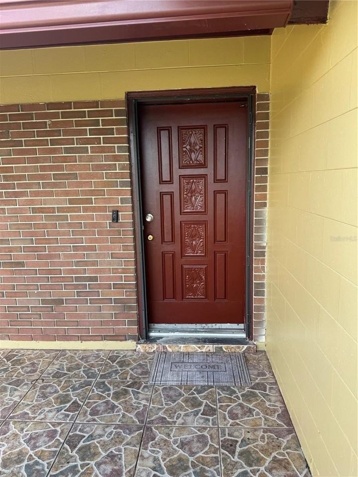 5816 Viking Rd - Photo 3 of 12