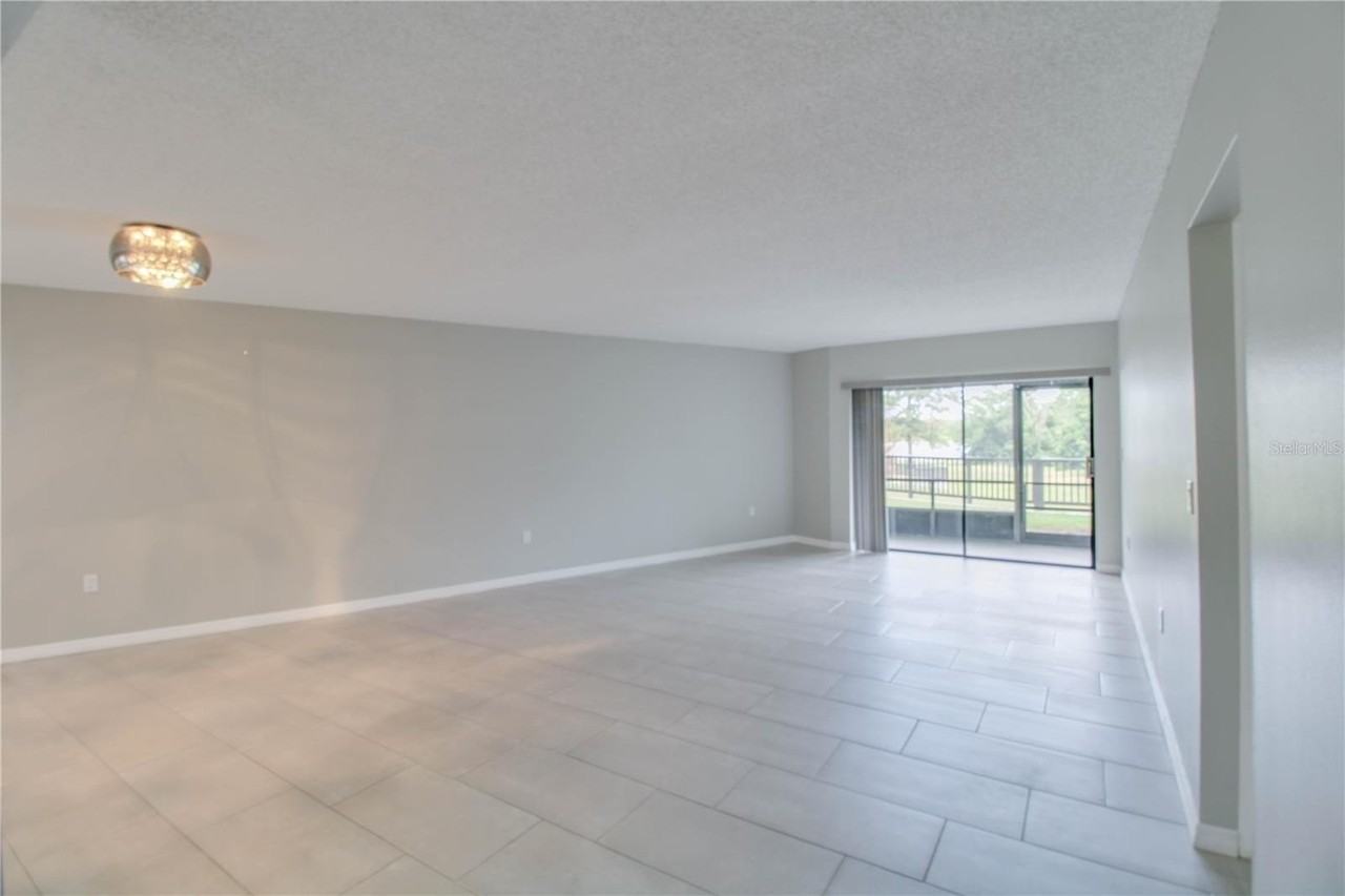 1054 Lotus Cove Ct #612 - Photo 3 of 19