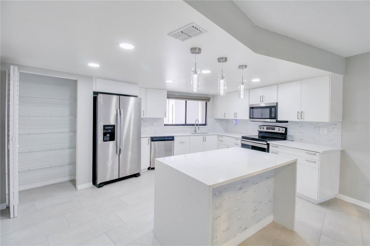 1054 Lotus Cove Ct #612 - Photo 7 of 19