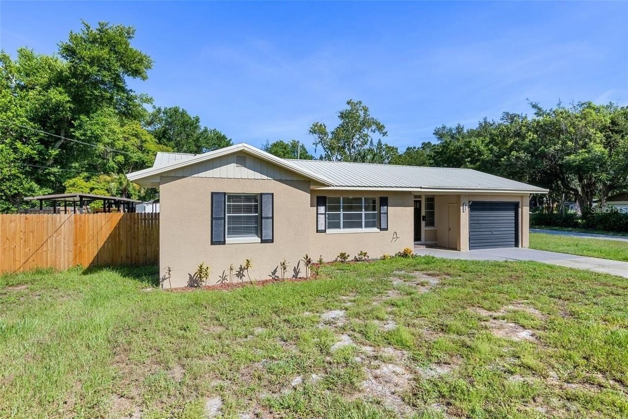 236 Eldorado Dr - Photo 2 of 17