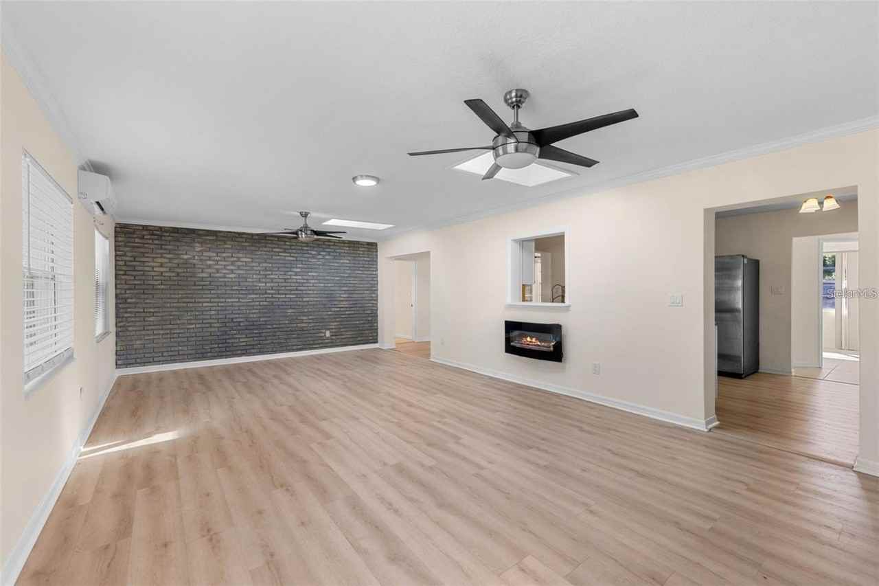 236 Eldorado Dr - Photo 5 of 17