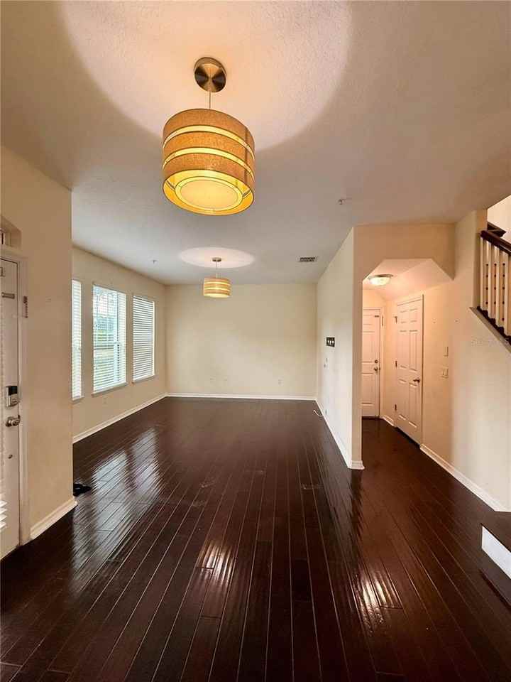 9412 Strongbark Ln - Photo 5 of 34