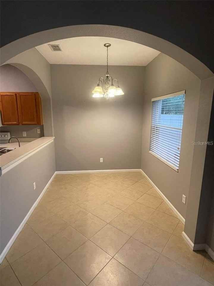 16265 Old Ash Loop - Photo 4 of 12