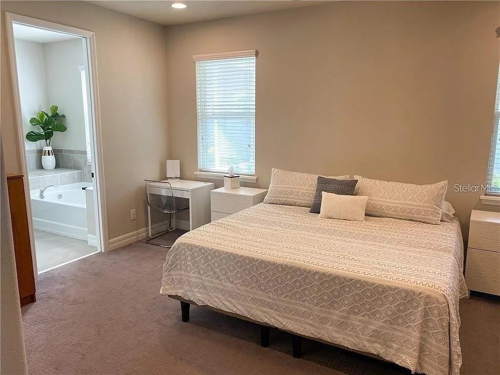7902 Corkfield Ave - Photo 5 of 11