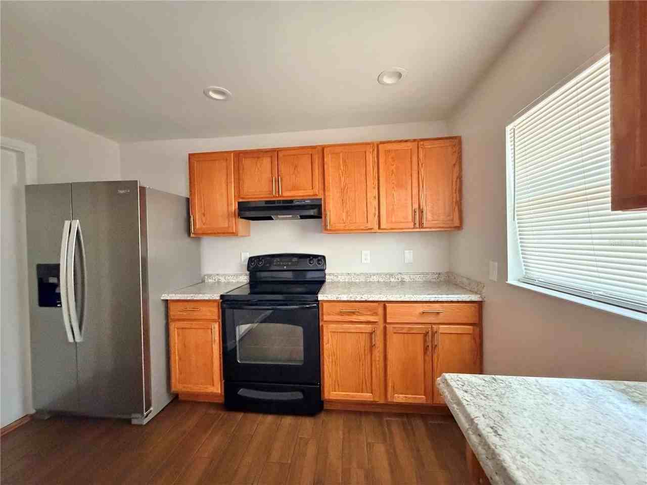 130 S Bulova Dr - Photo 6 of 18