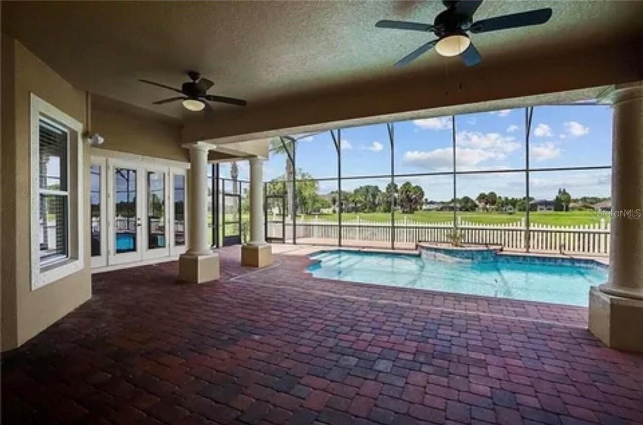 2120 Bunker View Ct - Photo 3 of 50